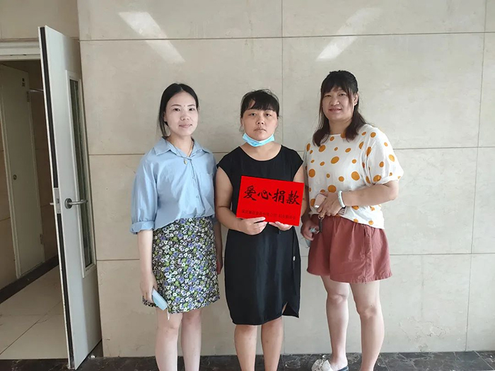 暖心慰問(wèn)，進(jìn)行中